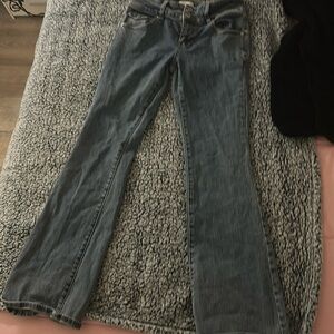 they were small on me so that’s why I’m selling them